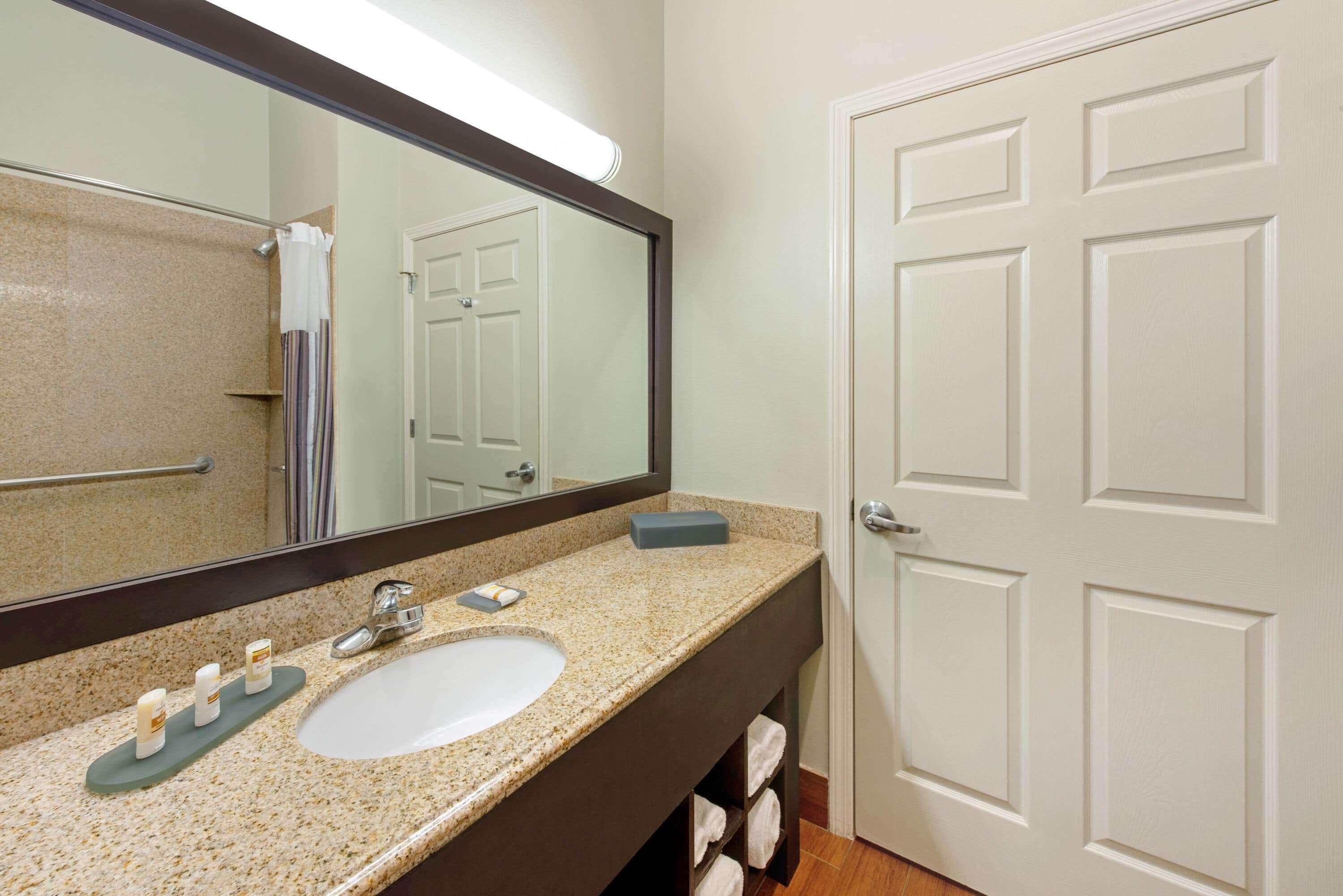 La Quinta By Wyndham Lake Charles Casino Area Eksteriør bilde